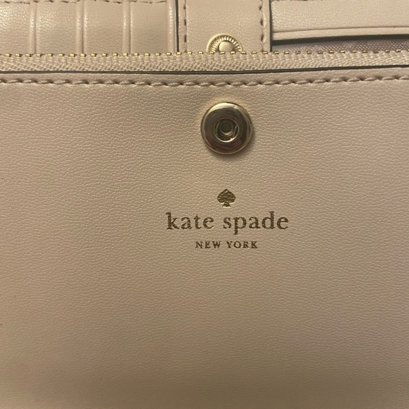 Kate Spade Wallet - Picture 10 of 10